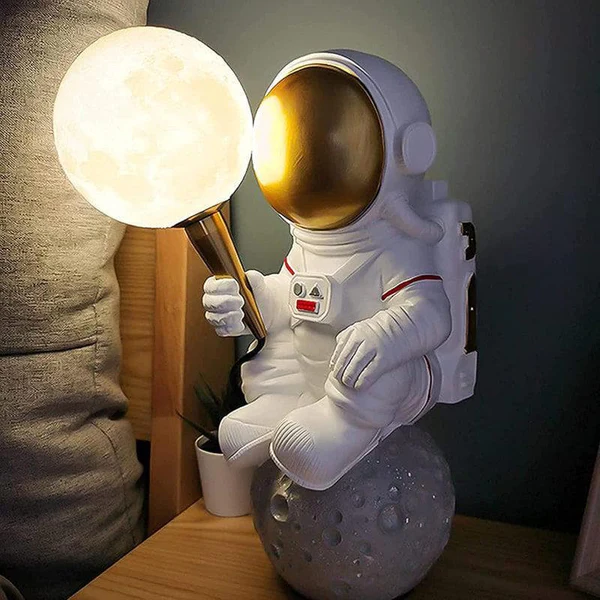 Astronaut Landing LED Table Lamp